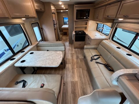 32 *2021*Luxury 10 Sleeper-2Slides-MASTER BED Drivable vehicle in Oceanside