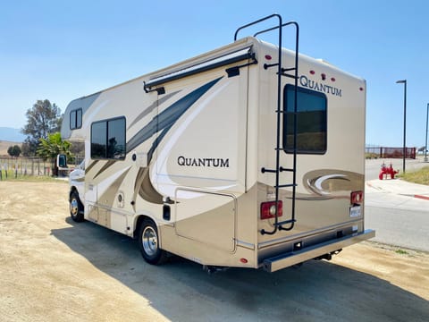 2017 Thor Motor Coach Quantum GR22 Drivable vehicle in Eastvale