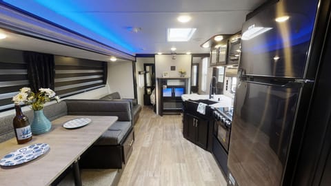 2021 Brand New Cherokee Grey Wolf Towable trailer in Mansfield