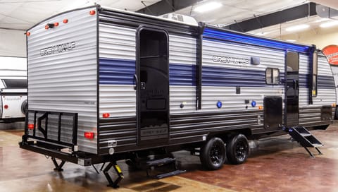 2021 Brand New Cherokee Grey Wolf Towable trailer in Mansfield