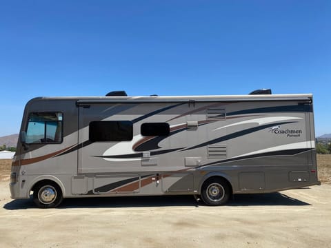 2017 Coachmen Pursuit 30 FW - NO SPECIAL DL NEEDED Drivable vehicle in Pomona