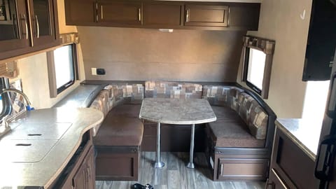 Spacious Travel Trailer with Solar and Generator Towable trailer in Chandler