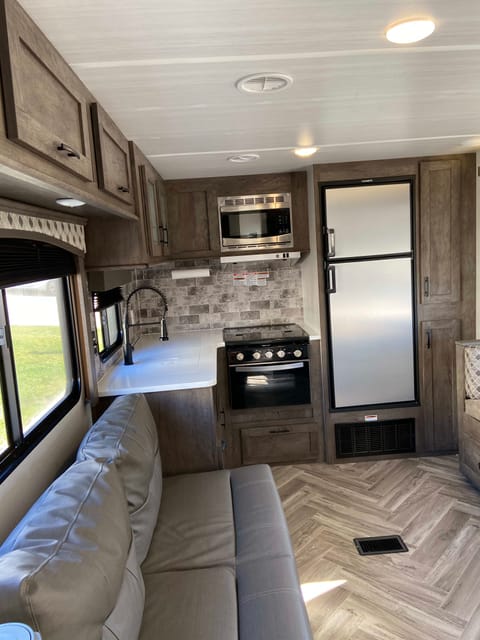 2021 Forest River RV EVO T2360 - DELIVERY ONLY Ziehbarer Anhänger in Temecula