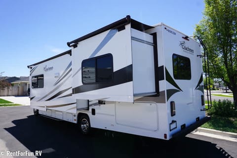 2021 Coachmen Freelander 31FS Offers Guaranteed Reservations Drivable vehicle in Nampa