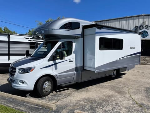 2021 Winnebago Navion 24D Drivable vehicle in Kettering