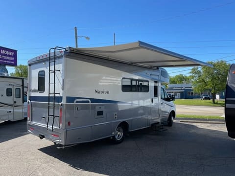 2021 Winnebago Navion 24D Drivable vehicle in Kettering