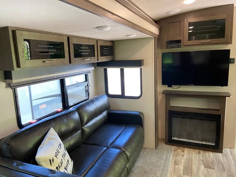 2018 Forest River RV Heritage Glen LTZ 282RK Towable trailer in Columbia