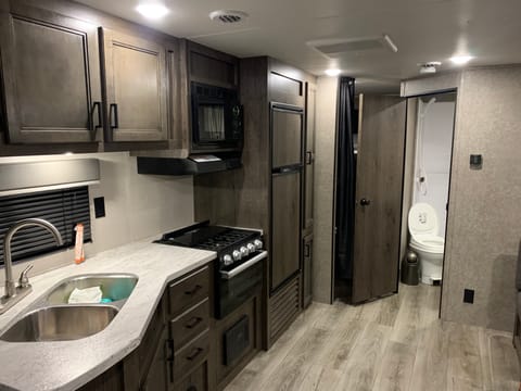 2021 Starcraft Autumn Ridge 26BHS Tráiler remolcable in South Lake Tahoe