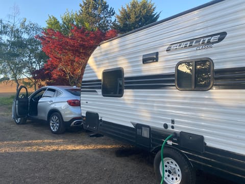 Take little Sunshine out ! Towable trailer in Tigard