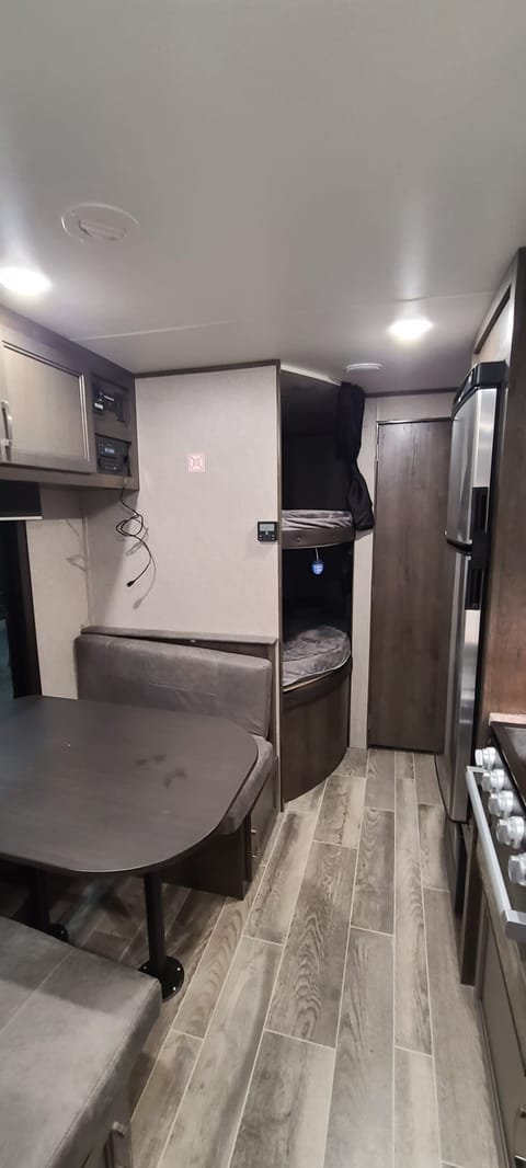 2021 Jayco Jay Flight SLX 264BH Towable trailer in Joliet