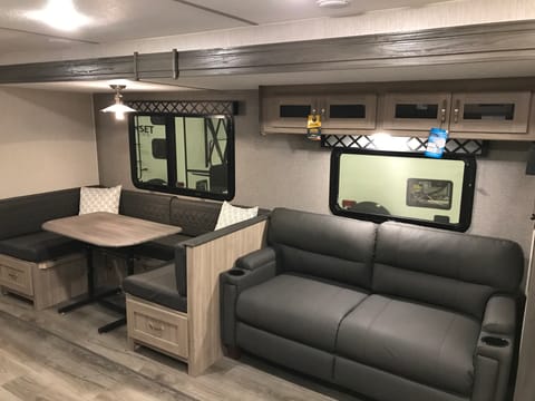 2021 Coachmen RV Freedom Express Liberty Edition 310BHDS Towable trailer in Gilroy
