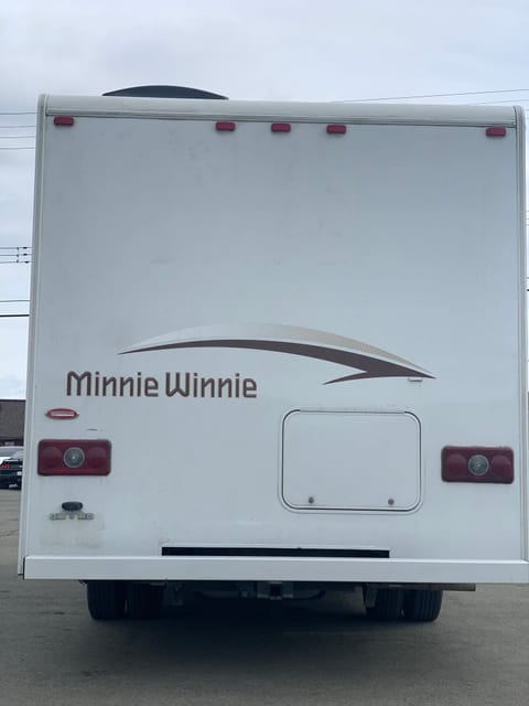 URSULA - 2015 Winnebago Minnie Winnie Véhicule routier in Anchorage