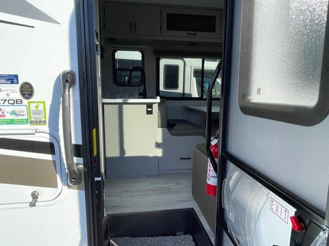 Coachman Freelander 27 QB 1 Drivable vehicle in Spenard