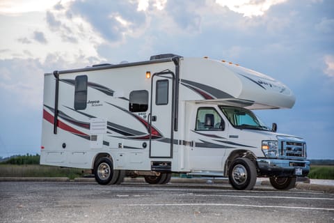 Your Easy Drivin' Getaway RV Drivable vehicle in Newport News