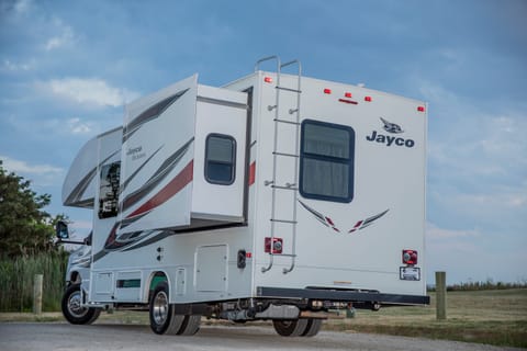 Your Easy Drivin' Getaway RV Drivable vehicle in Newport News