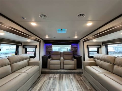 Welcome to Your Ultimate RV Adventure! Tráiler remolcable in Brevard