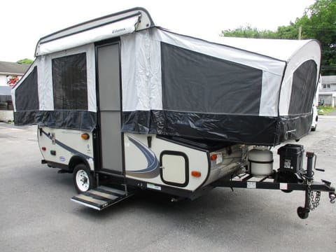 2017 18' Viking Epic Series 1906ST, a/c Towable trailer in Allentown