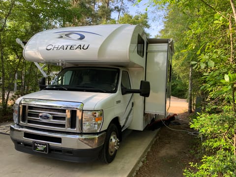 "Lazy Snoozin" 2021 Thor Motor Coach Chateau Drivable vehicle in Cypress