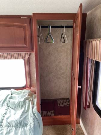 2012 Winnebago Chalet WF231CR Drivable vehicle in Palmer