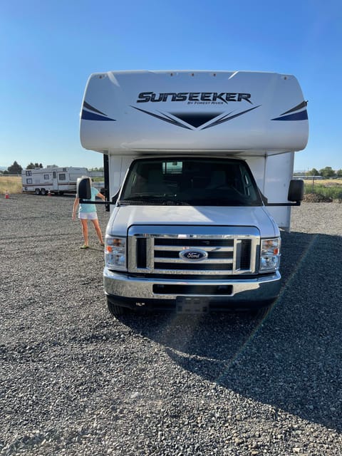 2020 32ft Class C Sun seeker Forester Drivable vehicle in Yakima