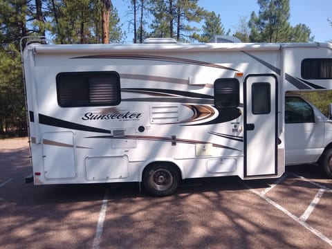 2014 Forest River RV Sunseeker 2300 Ford Véhicule routier in Sun City