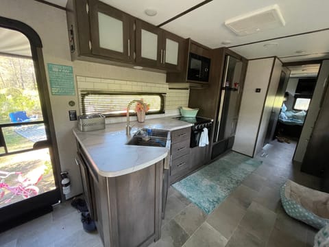 McLean Family Camper Towable trailer in Redding