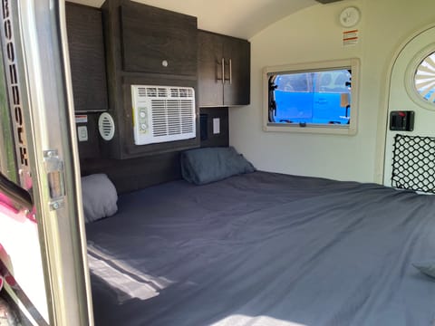 2021 nuCamp RV T@G XL 6-Wide Towable trailer in Westminster
