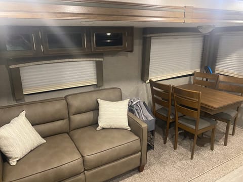 2021 Forest River RV Flagstaff Super Lite Towable trailer in Mooresville