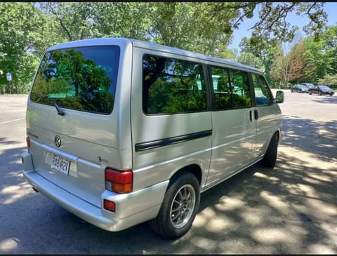 2002 Volkswagen Volkswagen Eurovan Campervan in Dearborn Heights