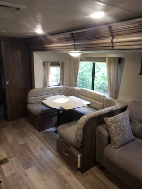 2018 Forest River RV Vibe Extreme Lite 287QBS Tráiler remolcable in Lynn Haven