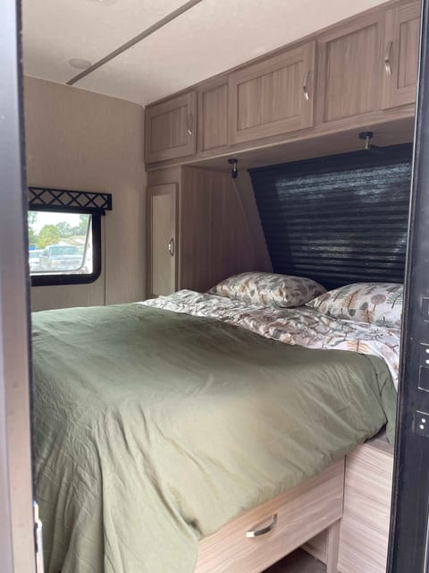 2021 Coachmen Freedom Express Ultra Lite 287BHDS Remorque tractable in Paso Robles