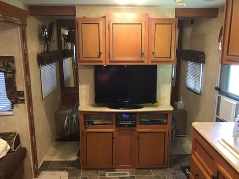 2012 KZ Sportsmen S331BH Towable trailer in Beaumont