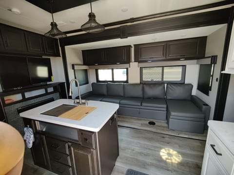 2021 Highland Ridge RV Silverstar Towable trailer in Flour Bluff