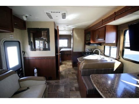 2017 Thor Motor Coach Freedom Elite 29FE Drivable vehicle in Holiday