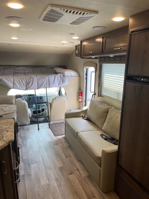 2020 Jayco Redhawk 31F Drivable vehicle in South San Francisco