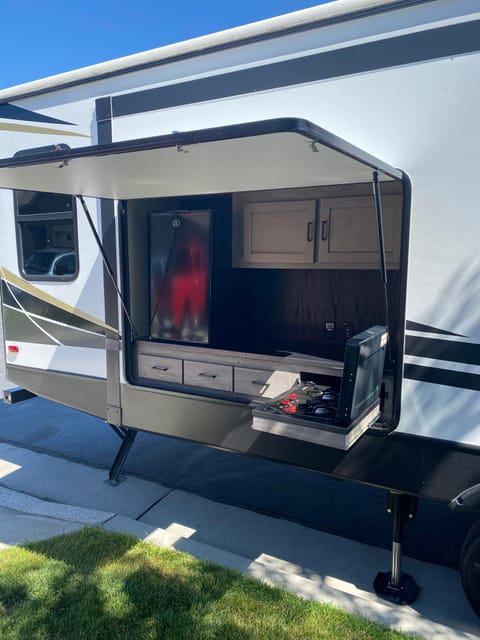 "Dick and Jackie's Home Away Suite" Towable trailer in West Jordan