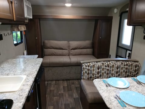2018 Keystone RV Hideout Single Axle 185LHS Tráiler remolcable in Dade City