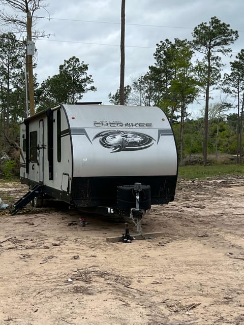 2020 Forest River RV Cherokee Black Label 274RKBL Towable trailer in Lake Livingston