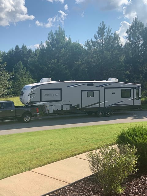 2021Forest River RV Cherokee Arctic Wolf 245RK4 Towable trailer in Bessemer