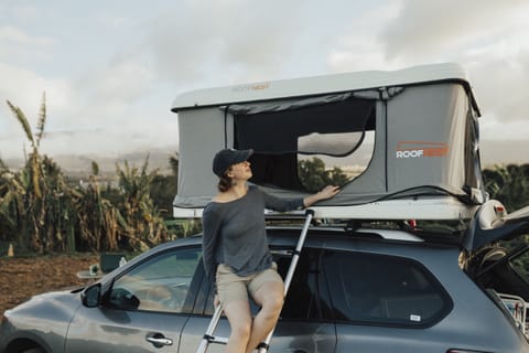 AWD Pathfinder pop top camper Ziehbarer Anhänger in Kahului