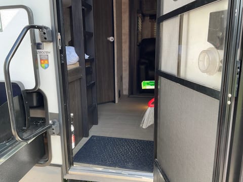 2018 Highland Ridge RV Open Range Ultra Lite UT2802BH Towable trailer in Summerville