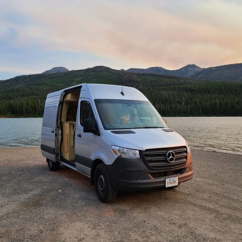 2022 Mercedes Sprinter brand new conversion Campervan in Belgrade