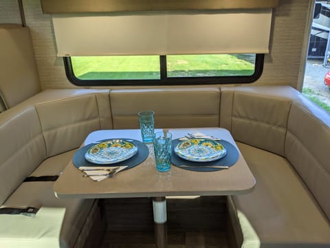 2022 Winnebago Spirit 31H Bunk House Drivable vehicle in The Villages