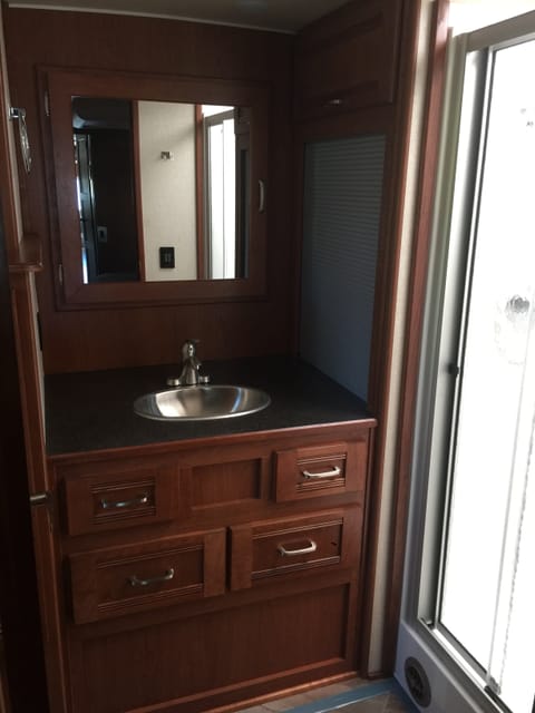 2017 Winnebago Forza 38W w/ Bunks Drivable vehicle in El Cajon