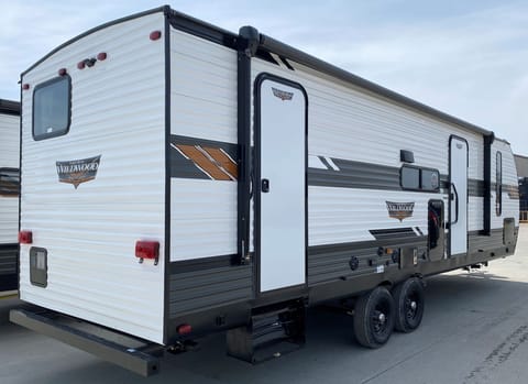 The Only Thing Missing is You! Towable trailer in Hollywood