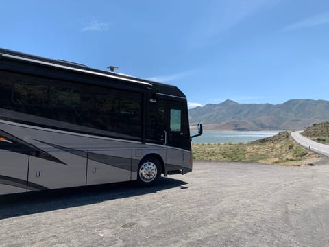 2014 Winnebago Forza 38R Drivable vehicle in Culver City