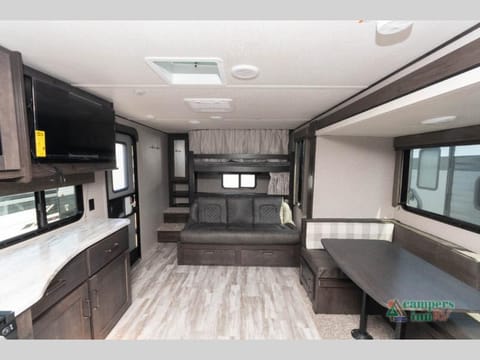 Get s’more with our RV! 2022 Transcend Xplor 265BH Towable trailer in Manchester