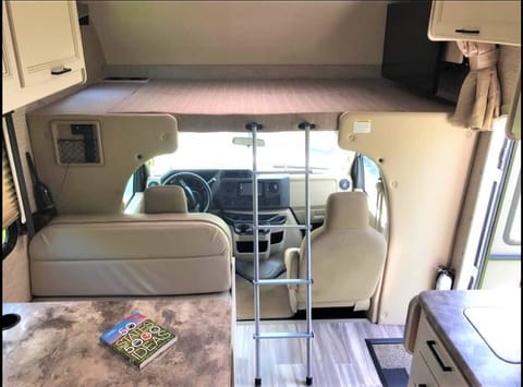 "Living the Dream" 2021 Thor Four Winds 22E Drivable vehicle in Chantilly