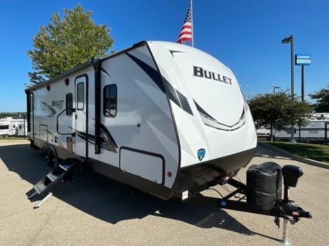 2021 Keystone RV Bullet 290BHS Towable trailer in Joliet