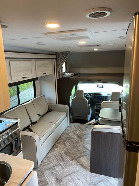 2021 Forest River RV Sunseeker LE 3250DSLE Ford Drivable vehicle in Lutz